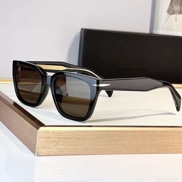 Sunglasses For Men Women Fashion 7135 Summer Designer Stylish High Street Catwalk Style Anti Ultraviolet UV400 Acetate Square Full Frame Glasses Random Box