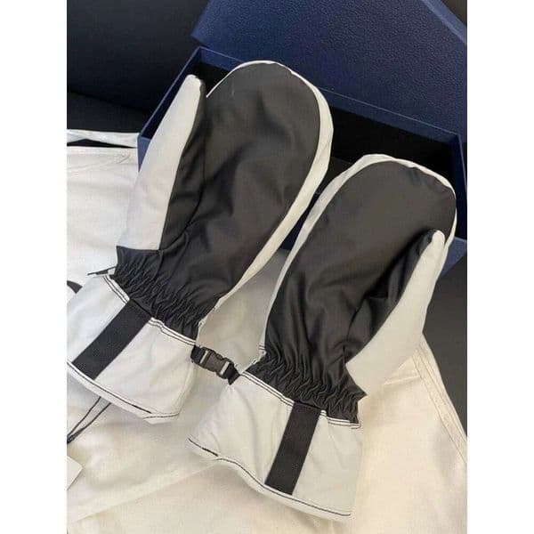 2024 Men's and Women's Winter Windproof, Water-Resistant, Warm, Outdoor Cold-Proof, Finger-Connected Ski Gloves Wholesale