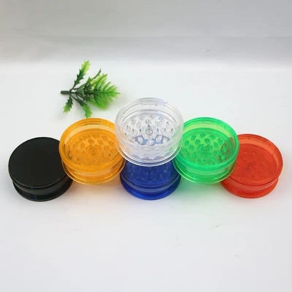 1PC Mini Magnet Cigarette Grinder Plastic Grinder Three-layer Grinder Smoking Accessories