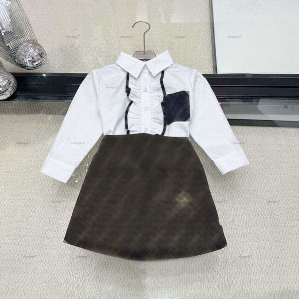 Fashion girls dress sets kids tracksuits designer baby clothes Long sleeved shirt and Double pocket design skirt A087X03N031