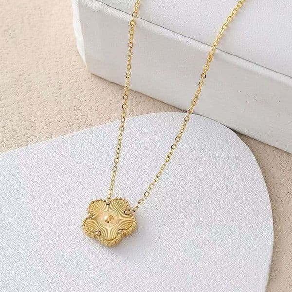 gold pendant necklace for women new fashion classic designer chain with gift box for couple mother wife birthday christmas high quality jewelry wholesale