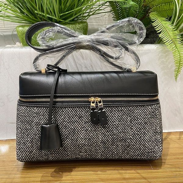 Luxury Brand High Quality Designer Bag Niche Design Fashion Large Bag 2026 Summer New Simple Large Capacity Handheld Tote Bag Shoulder Bag
