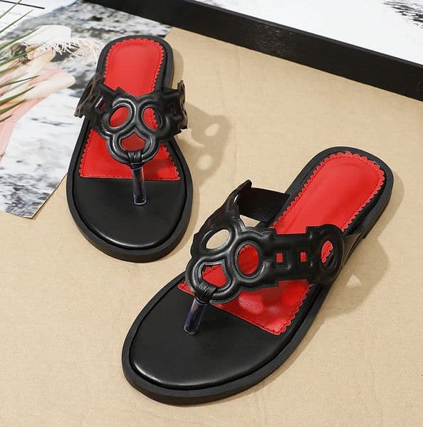 2026 Summer Hot Fashion Trend Designer Sandals Outdoor Home Classic Casual Flat Slippers Beach Shoes for Women