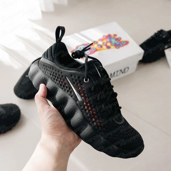 Designer Slippers Mind 001 Slides 002 Running Shoes For Men Women Bone Solar Red Slider Sandals Light Smoke Grey Trainers Sports Outdoor Sneakers Size 36-45