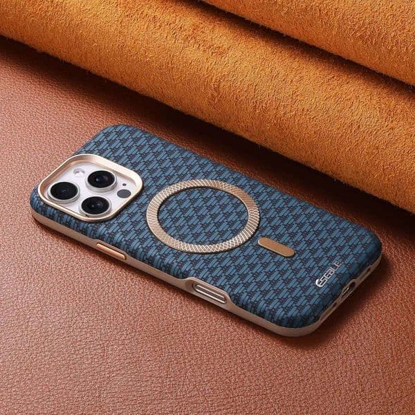 Luxury Leather Carbon Fiber Texture Phone Case iPhone 13 14 15 17 16 Pro Max For Wireless Charging Shockproof Cover 26L0406