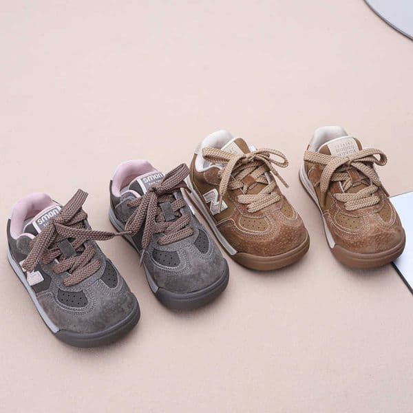 Childrens sneakers 2025 autumn new model boys flat non-slip running shoes girls fashionable versatile casual sports shoes Q260408