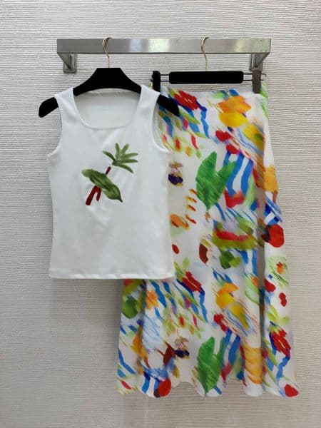 Two Piece dress designer dress Embroidered sleeveless crop top and printed maxi skirt women High-end fashion slim set