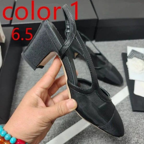 Womens beach shoes designer casual sandals fashionable womens leather shoes all leather with buckle strap thick high