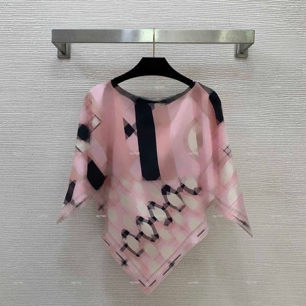 Top round neck women top Summer lady short-sleeve women designer clothes bat sleeve hoodie cloak top A1650X14N016