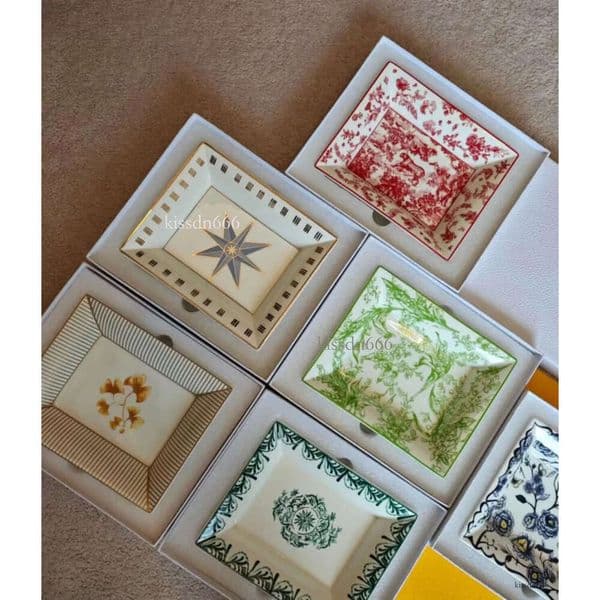 Elegant bone china ashtray storage tray handmade ceramic decorative panel home organizer