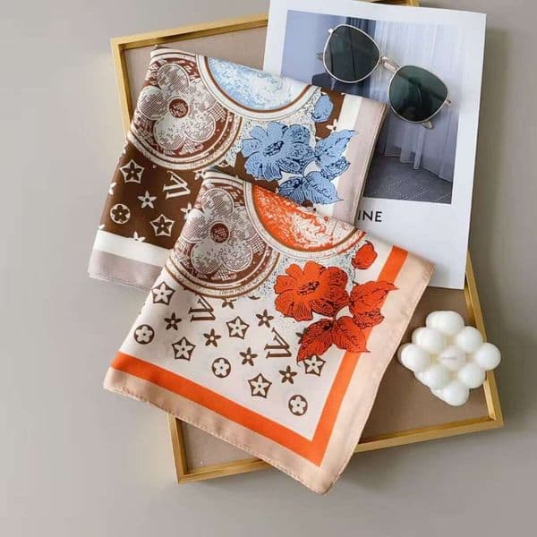 High-Quality Korean-Style Women, Versatile Small Square Scarf, Faux Silk Multifunctional Headband, Thin Scarf For Spring, Summer, And Autumn Luxury headband