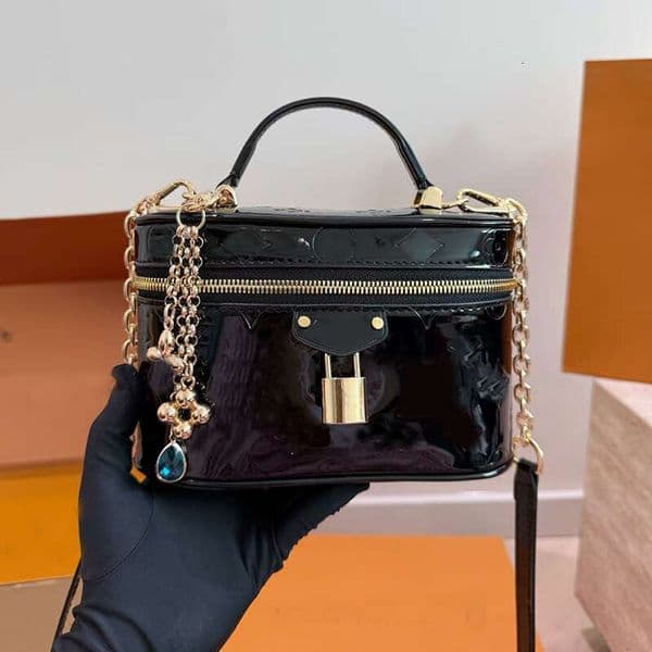 Designer Women Crossbody Bags Handbag Vintage Glossy Black Vanity Case Luxury Makeup Bags Mini Ladies Handle Cosmetic Bags Tote bag