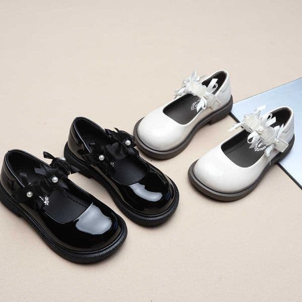 Girls Leather Shoes 2025 Autumn New British Style Princess Shoes Korean Version Student Fashion Versatile Casual Crystal Flats Q260408