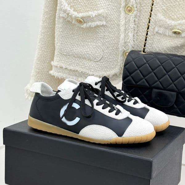 Designer C Casual shoes Luxury 26a sneakers Leather Cowhide Suede Lace-up Women Shoe Star Low Scarpe Trainer Ccity hjk45fg