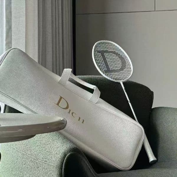 top quality Fashion luxury home decoration ornament badminton racket Classic designer letter logo badminton racket Equipped Wall decoration with storage bags