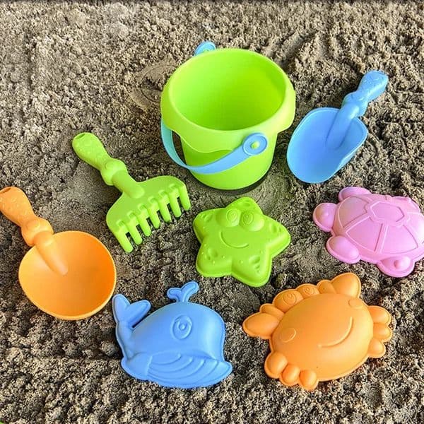 Childrens Beach Toy Set Sand Digging and Water Shovel Play Tool Random Colors Plastic Bucket Watering Sets 260407