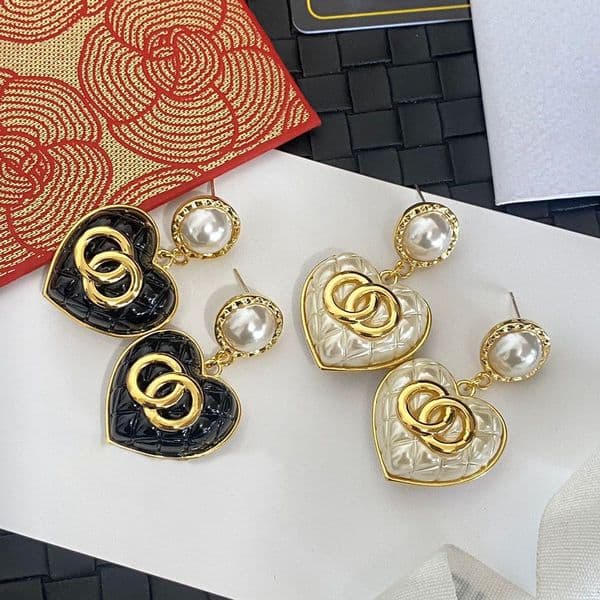 Long Style Designer Ear Stud Earrings Pearl Real Gold Brass Copper Stamp Letter Earring Fashion Womens Elegance Designer Wedding Party Jewelry Accessories