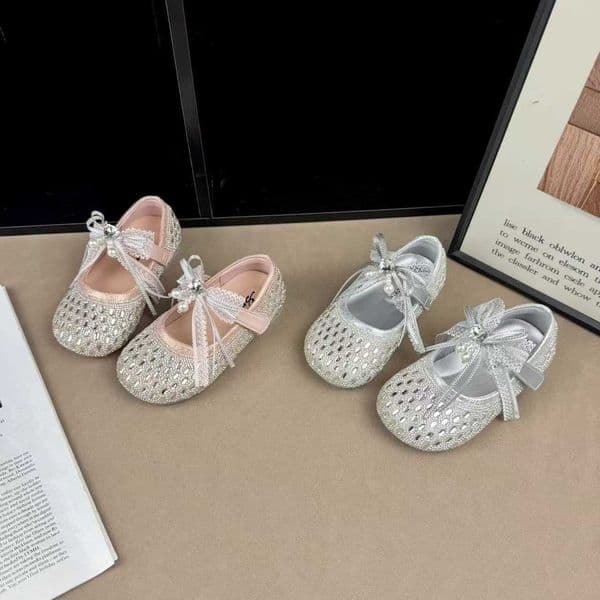 2026 Spring New Korean Style Fashionable Bowknot Rhinestone Decorated Princess Shoes for Girls Shallow Soft Sole High-End Single Shoes Q260408