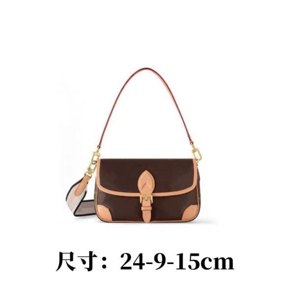 Designer monogram items with logos Luxury High-end Woman pillow bag carryall bucket bag horn baguette bag ivy bag shell bag tote bag postman bags filled handbag 2026