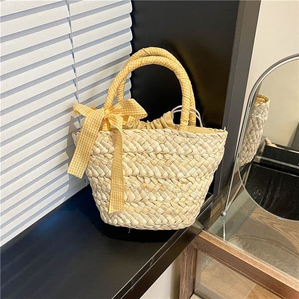 2026 new women's straw woven large capacity fashionable cute butterfly handbag countryside woven casual single shoulder beach bag