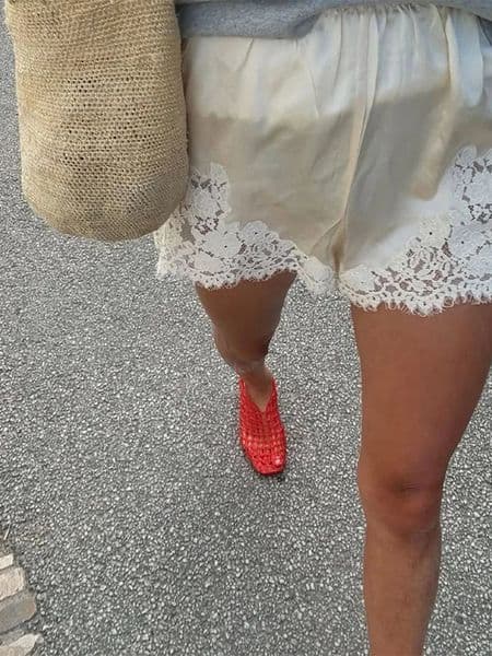Women Lace Ruffled Solid White Shorts Summer Autumn Fashion Sweet Satin Female Short Pants Holiday Beach Lady Clothing 260409