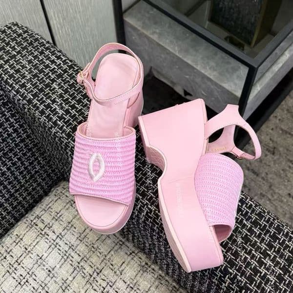 2026 Womens Serrated Roman weaving Sandals High Quality Womens Slides Thick bottom Ultralight Fashion Sandal Casual shoes Platform Summer Beach shoes Size 35-41