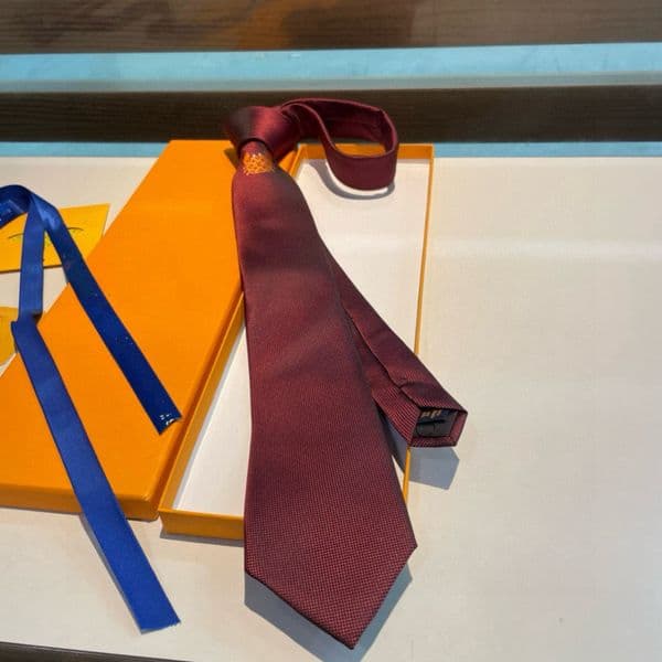 SSYY NEW 2026 men's designer tie with multiple styles and colors available in black, red, blue, and gray. Suitable for business parties, weddings, and men's ties Neck 22777