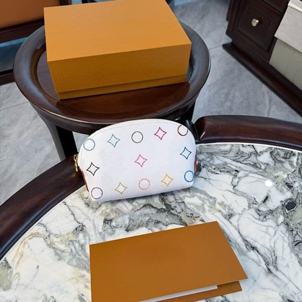 Designer Womens Cosmetic Bags Cases Bag Genuine Leather Retro Genuine Leather Shell Bag Luxury Tote Classic Old Flower Handbag Fashion Letter Bag
