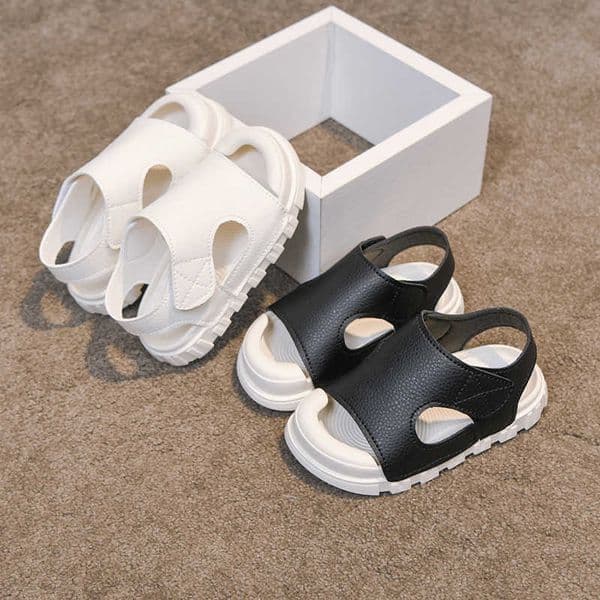 Girls Sandals 2025 Summer New Korean Style Versatile Simple Shoes for Children Boys Soft Sole Non-Slip Beach Shoes S260410