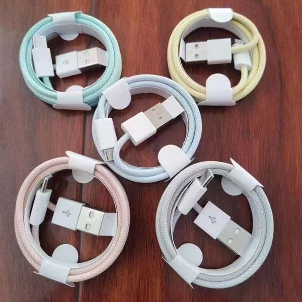 Premium Stylish Braided USB A to USB C Charging Sync Cord CarPlay Compatible Type C Cable for Latest Android Smartphones Auto Charger WholeSale