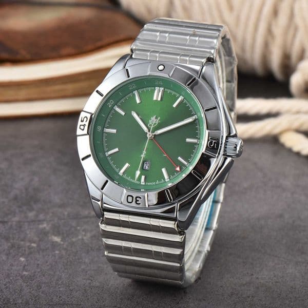Luxury watches, high-quality watches Mens Exquisite Workmanship 3-pin Sports Style Multifunctional Quartz