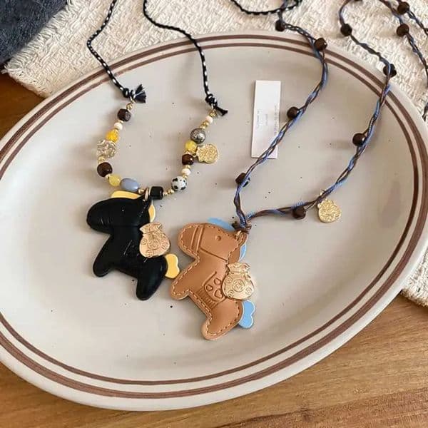 Designer Minar Funny Multicolor Acrylic Wood Beads Strand PU Leather Cartoon Horse Pendant Necklaces For Women Layers art Rope Sweater Chain Free Shipping 7