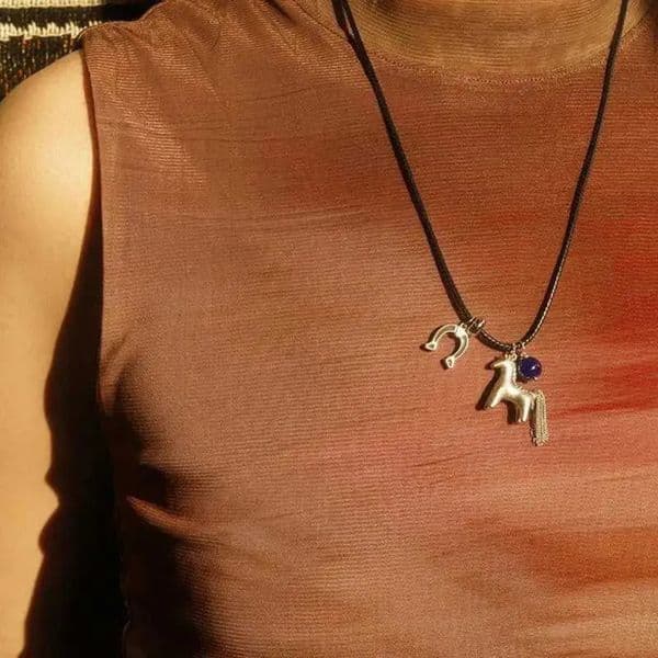 Designer Minar art Cartoon Pony Tassel Pendant Necklace Woven Luxury Metallic Horse Collarbone Long Adjustable Wax Rope Chain Choker Free Shipping 9