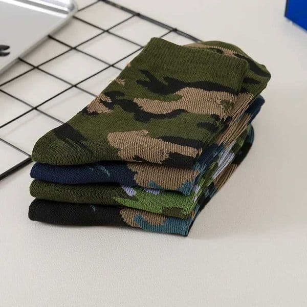 3 Pairs Men Camouflage Mid Tube Socks Fashionable Casual Street Style Suitable Outdoor Wear Comfortable Breathable Casual Socks L260411