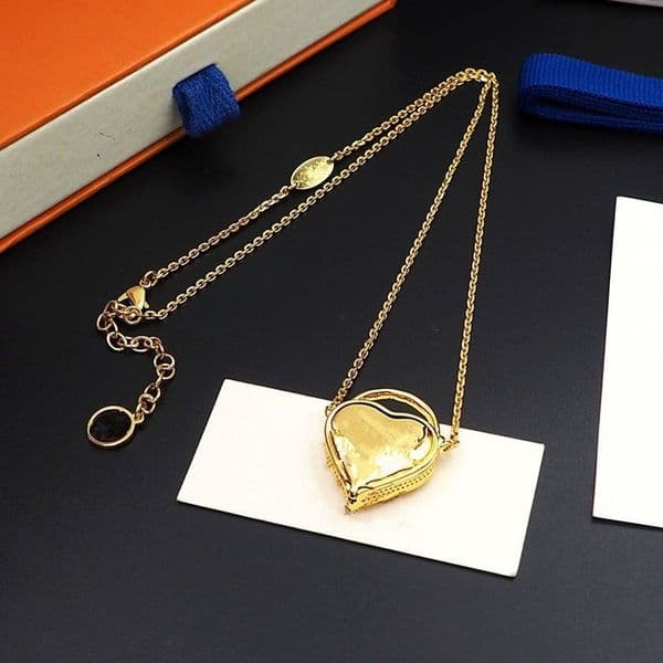 Luxury Designer Necklace Choker Chain Gold Plated Heart-shaped Pendant Necklaces For Women Jewelry