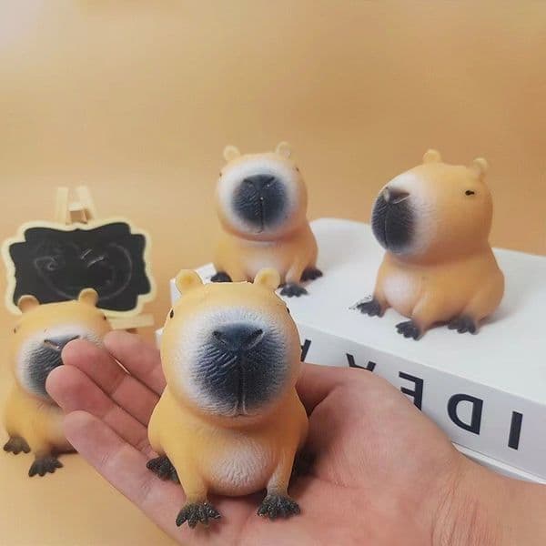 Free Shipping Small Toys Capibara Pinch Music Vent Relieve Pressure Pinch Cute Capybara Children Toys