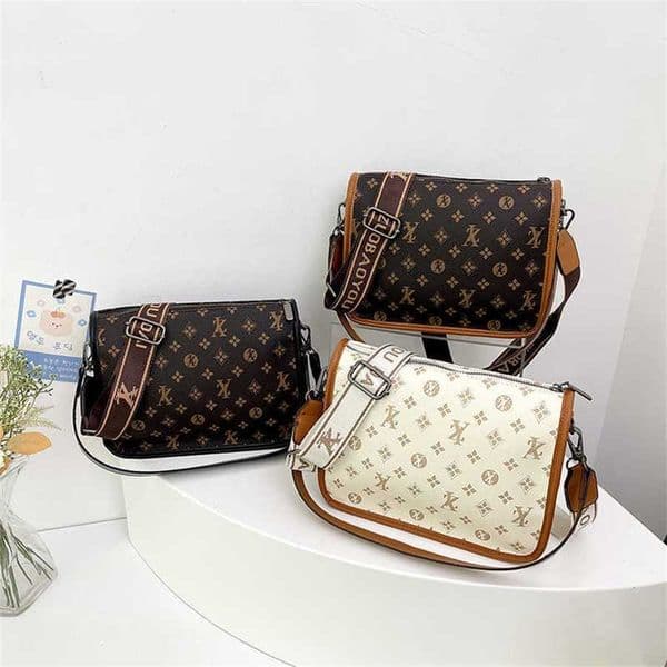 Large capacity womens bag 2026 new version and popular printed texture single shoulder simple and versatile diagonal cross armpit bag bagdesigner_8SSW
