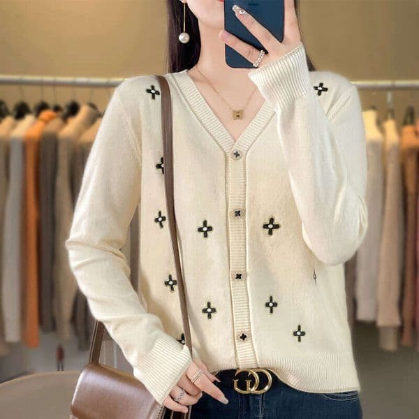 Embroidered Floral Solid Color Sweater Women, Autumn/Winter New Korean Style Fresh And Sweet Knitted Cardigan For Women