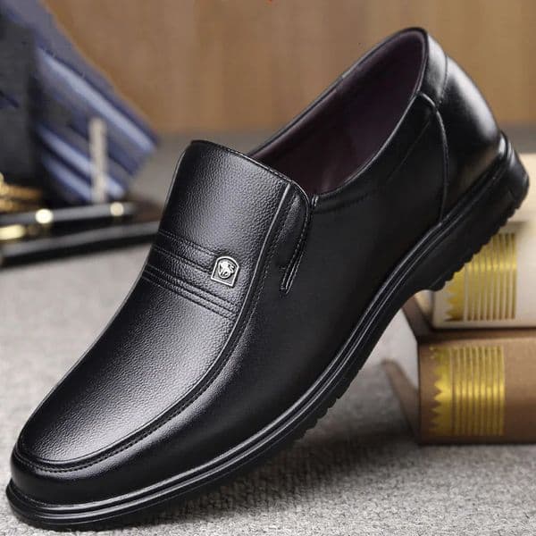 Leather Men Formal Shoes y 2025 Mens Loafers Dress Moccasins Breathable Slip on Black Driving Plus Size 38 260413