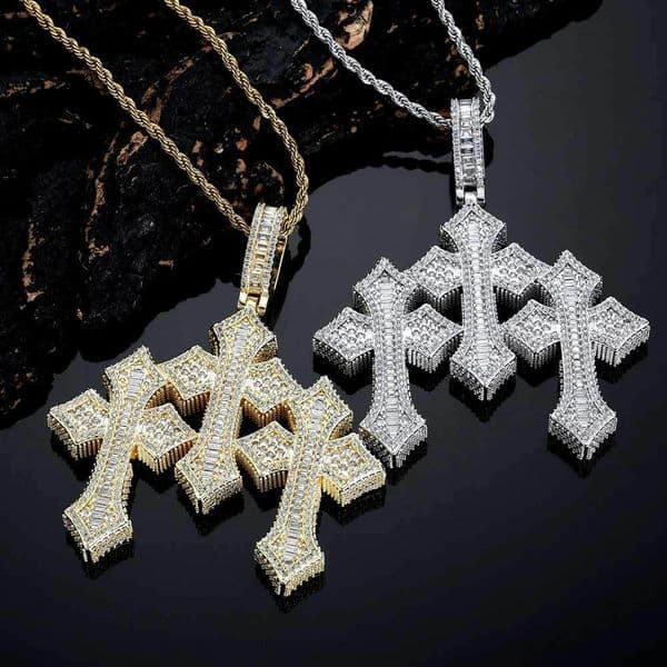 European and American hip-hop rap singers' three-in-one cross pendant fashion. Copper-set stepped square diamond men's sapphire necklace.