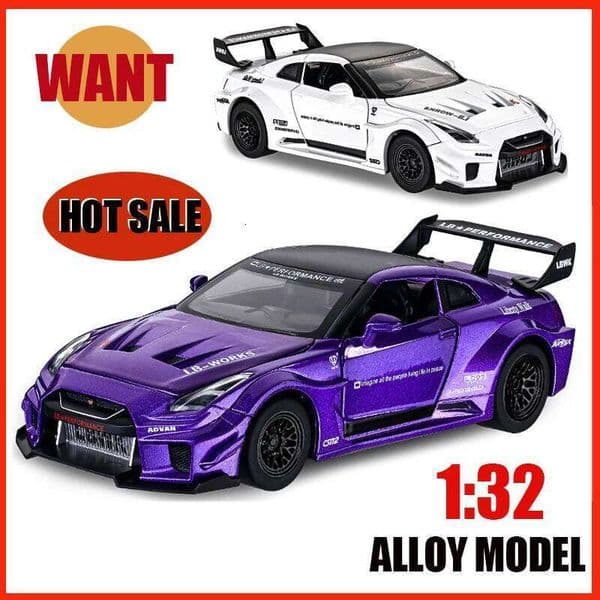 1:32 GT-CSR2 Alloy Exquisite Sports Car Model Fast Furious Simulation Miniature Toys Sound Light Children Gift Collect Hobby 26W0413