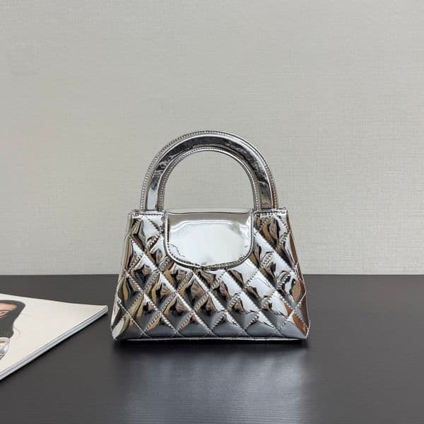 Designer Bag 26C Series Patent Leather Handbag Quilted Glossy Tote Retro Silver Chain Shoulder Bag Women Luxury Evening Party Purse 2026