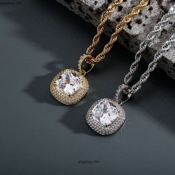 Jewelry Hip Hop Hot Sale Large Moissanite Pendant Luxury Jewelry Wholesale Men and Women Trendy Necklace Accessories