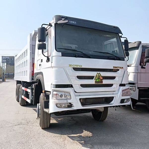 SINOTRUCK HOWO Dump Truck 6x4 Drive 371 Horsepower Urban and Rural Construction Waste Removal Engineering Vehicles