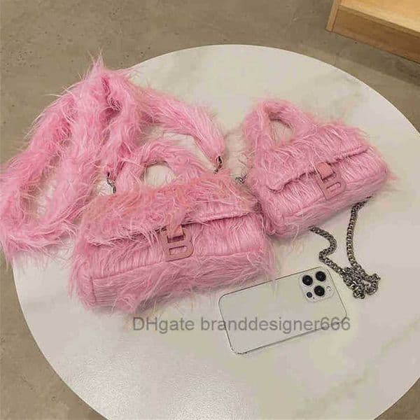 Bags Bag female 2022 new hairy hourglass bag autumn and winter versatile One Shoulder Messenger Purses bagdesigner_CHAG