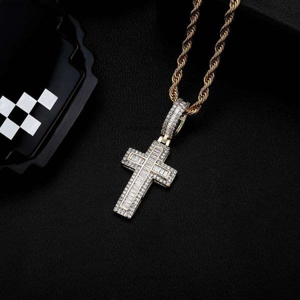 Hot-Selling Hip Hop Cross Pendant Inlaid Moissanite Necklace Jewelry Street Style Trendy Jewelry