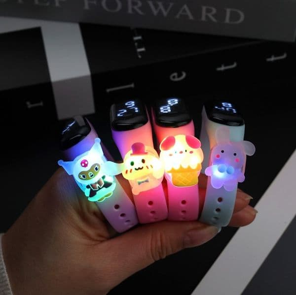 New Cartoon LED Meter 3 Action Figure Watch Light Glowing Electronic Watch Creative Student Plastic Bracelet CHILDREN Touch Watch