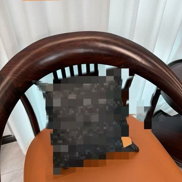 Presbyopic Friendly Throwing Pads: Stylish and Functional Living Room Decor