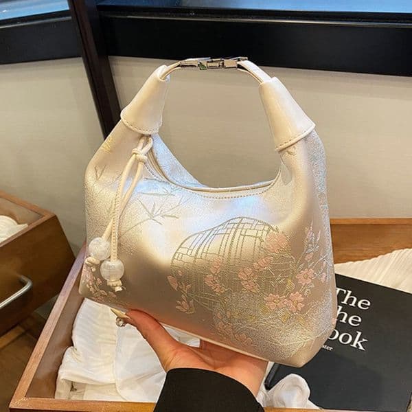 Hand Carrying New Chinese Bag Women's Summer Fashion Embroidered Pea Bag Niche High-end Simple Crossbody Women's Bag
