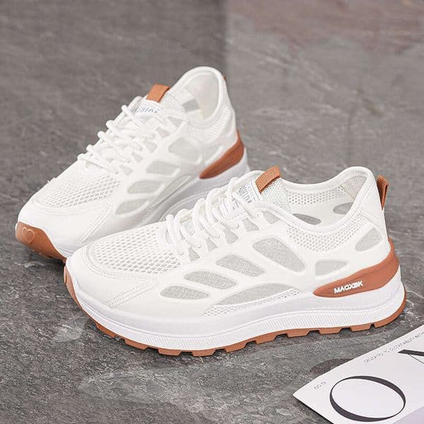 Summer Women's New Breathable Mesh Korean Style Versatile White Sneakers Thick Sole Sports Casual Running Shoes for Women